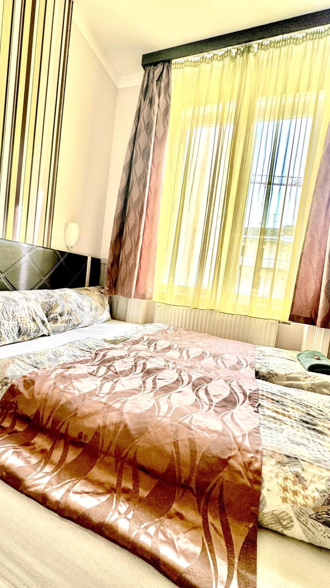 City Centrum Fashionstreet Apartman Apartamento *