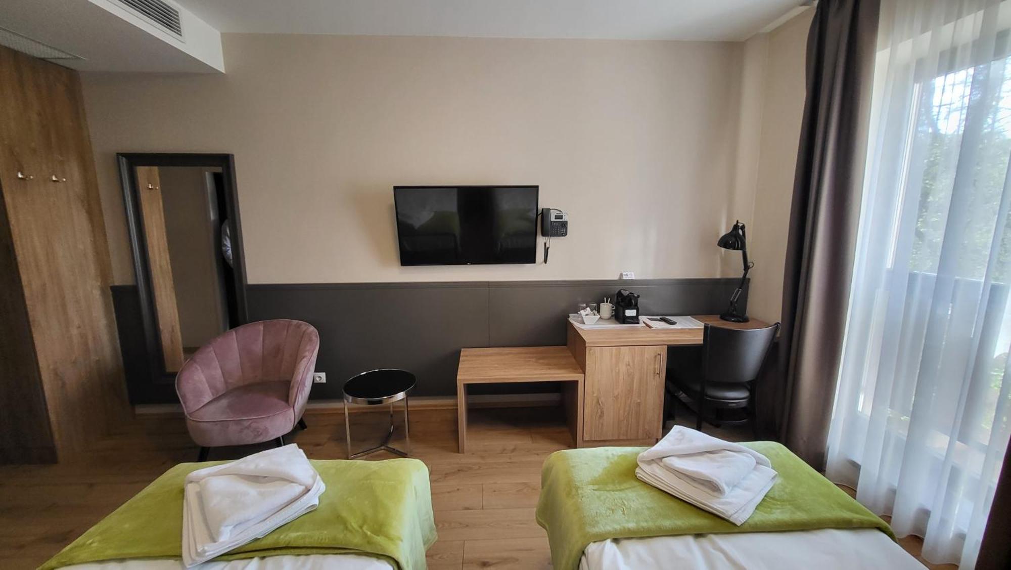 Hotell D50 4*