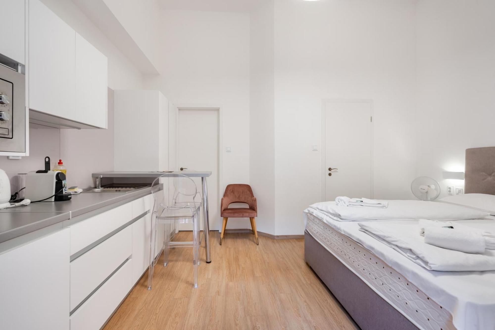 Apartment Tcb Regi *
