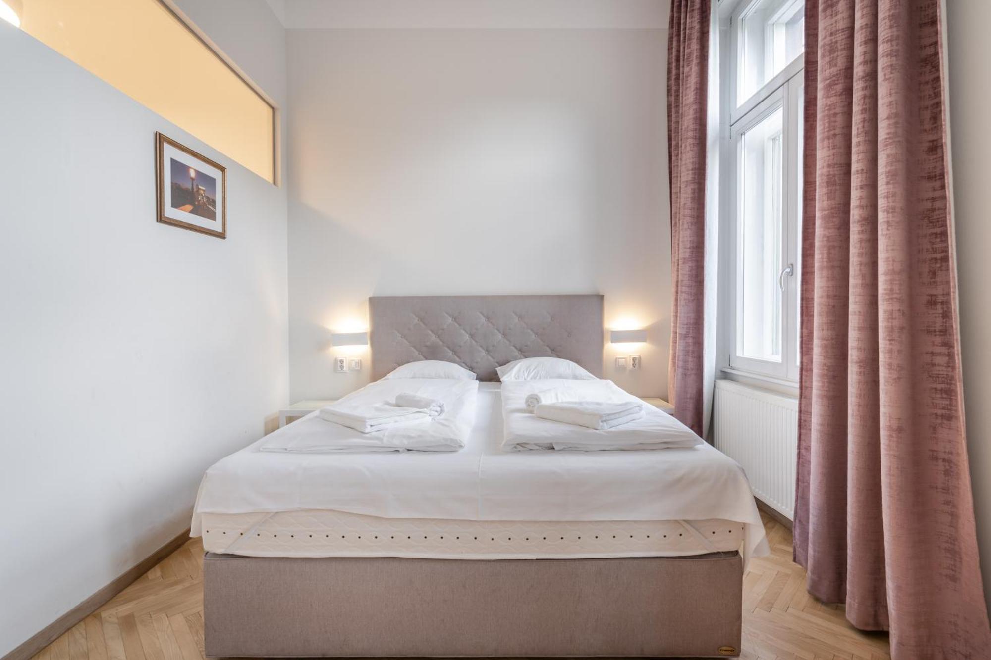 Tcb Regi Apartment *