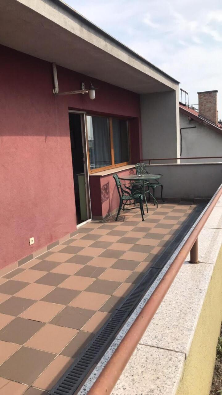Carolina Budapest