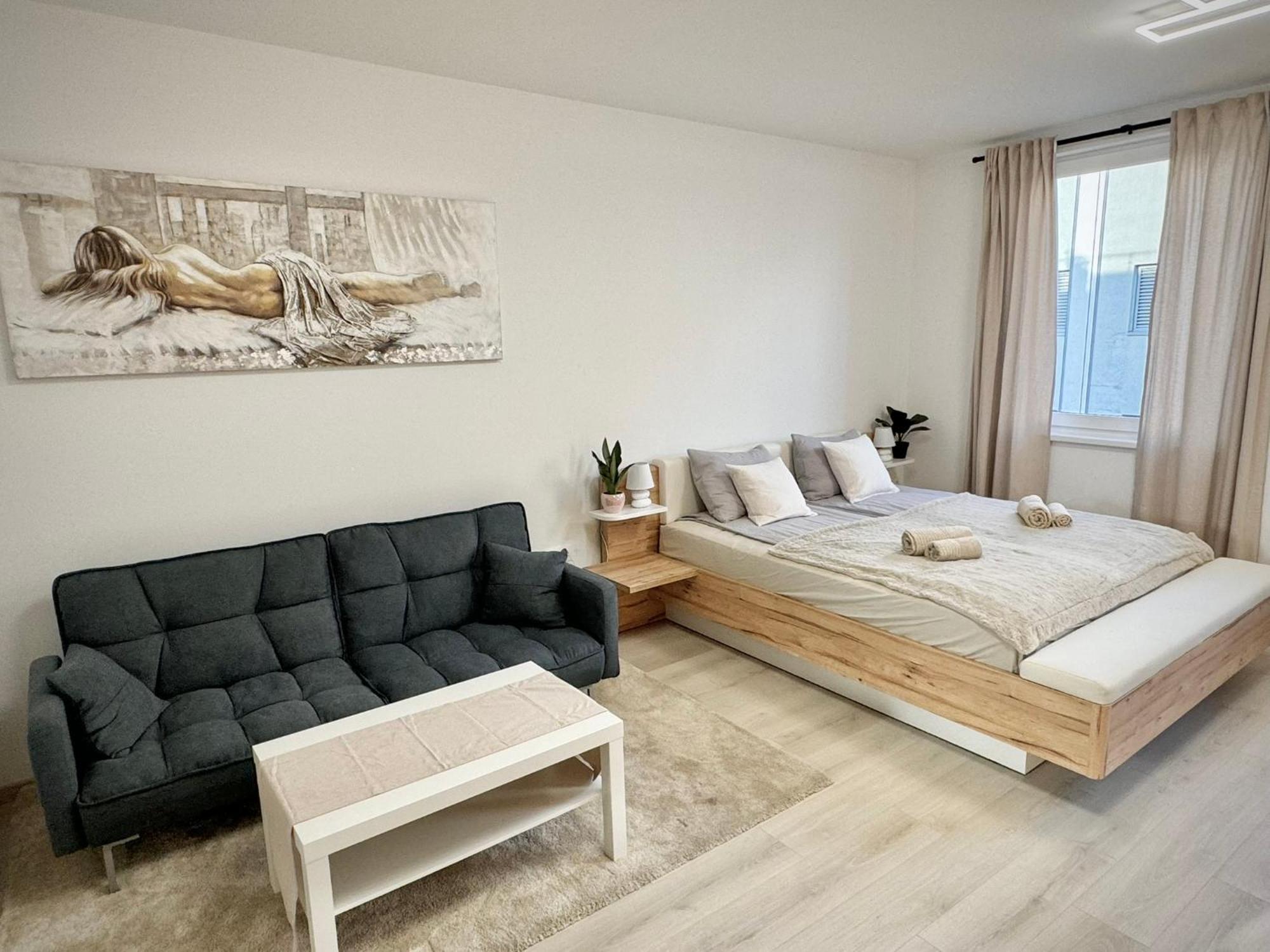 P194 Stylish Cosy Appartamento