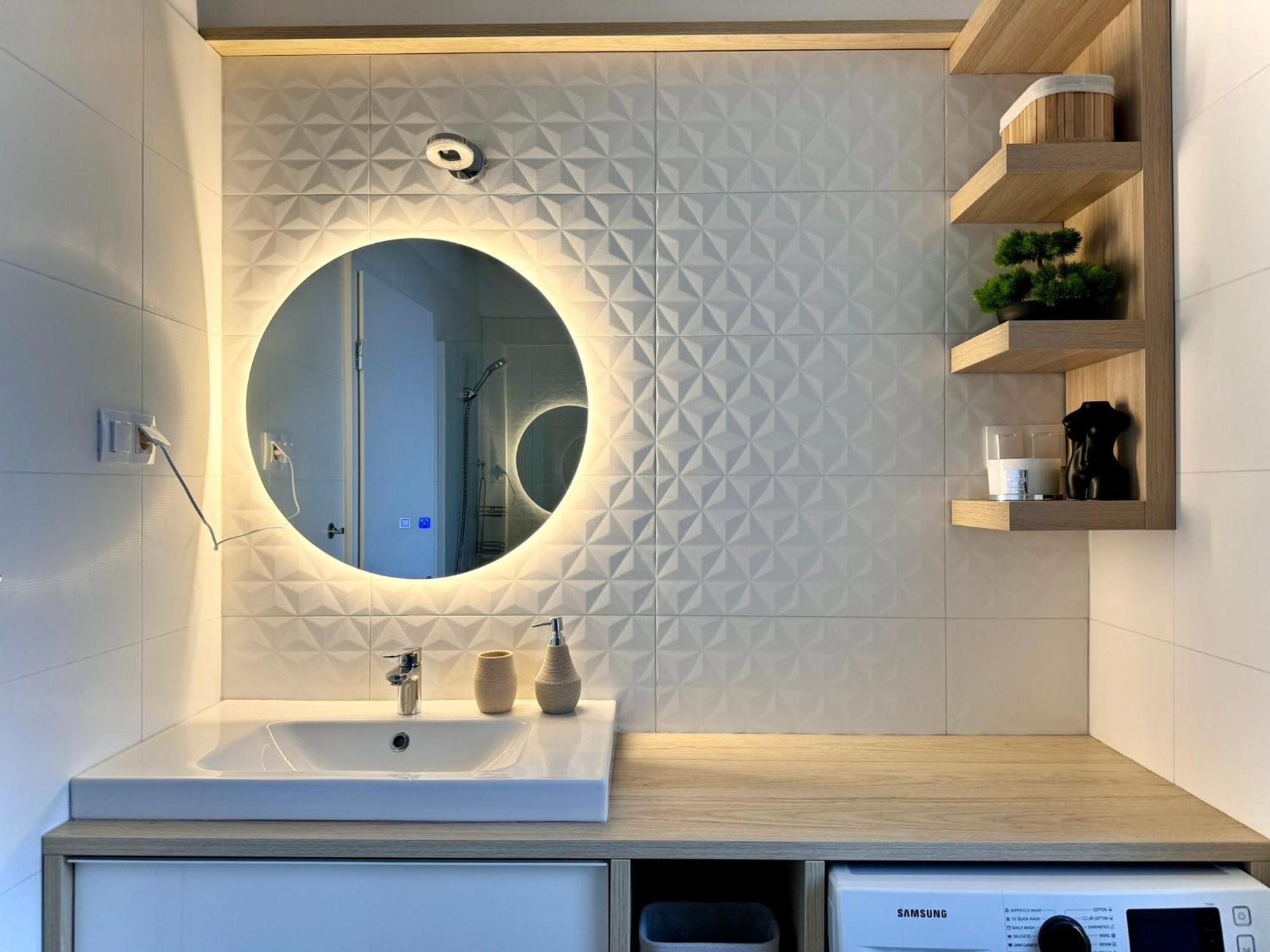P194 Stylish Cosy Appartamento *