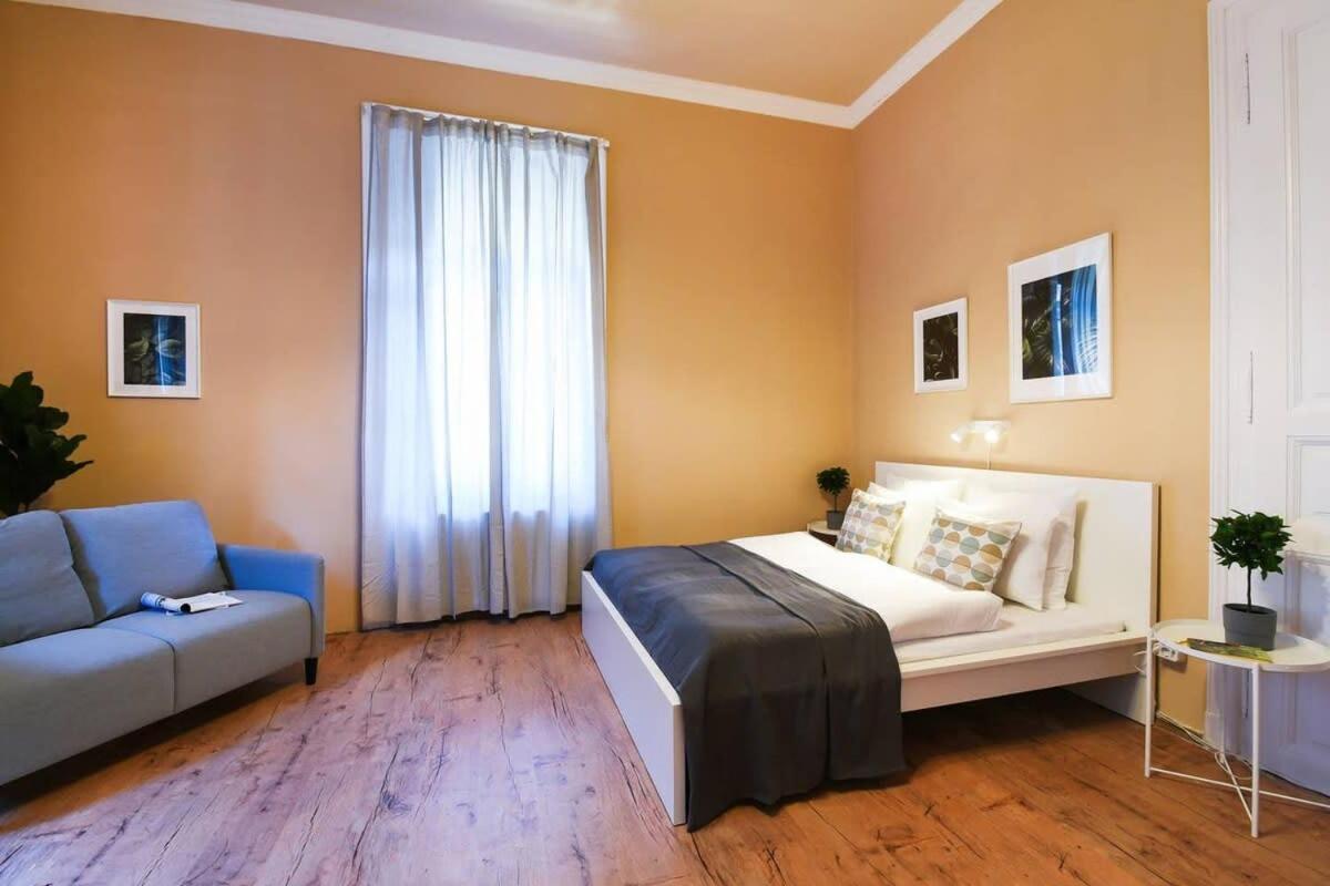 Very Very Spacious New * Budapest