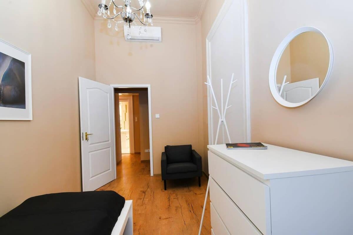 Very Very Spacious New *