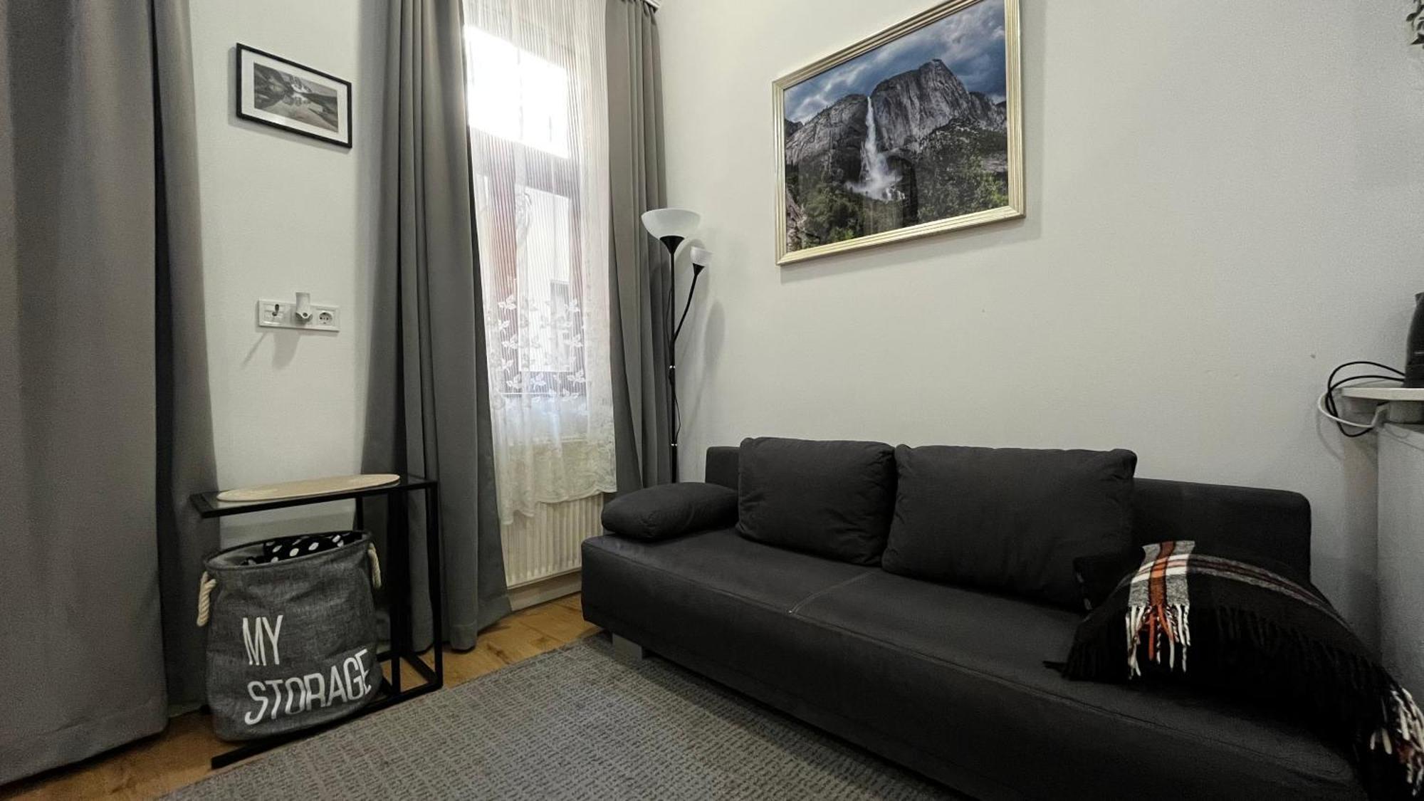 M&m House Apartment