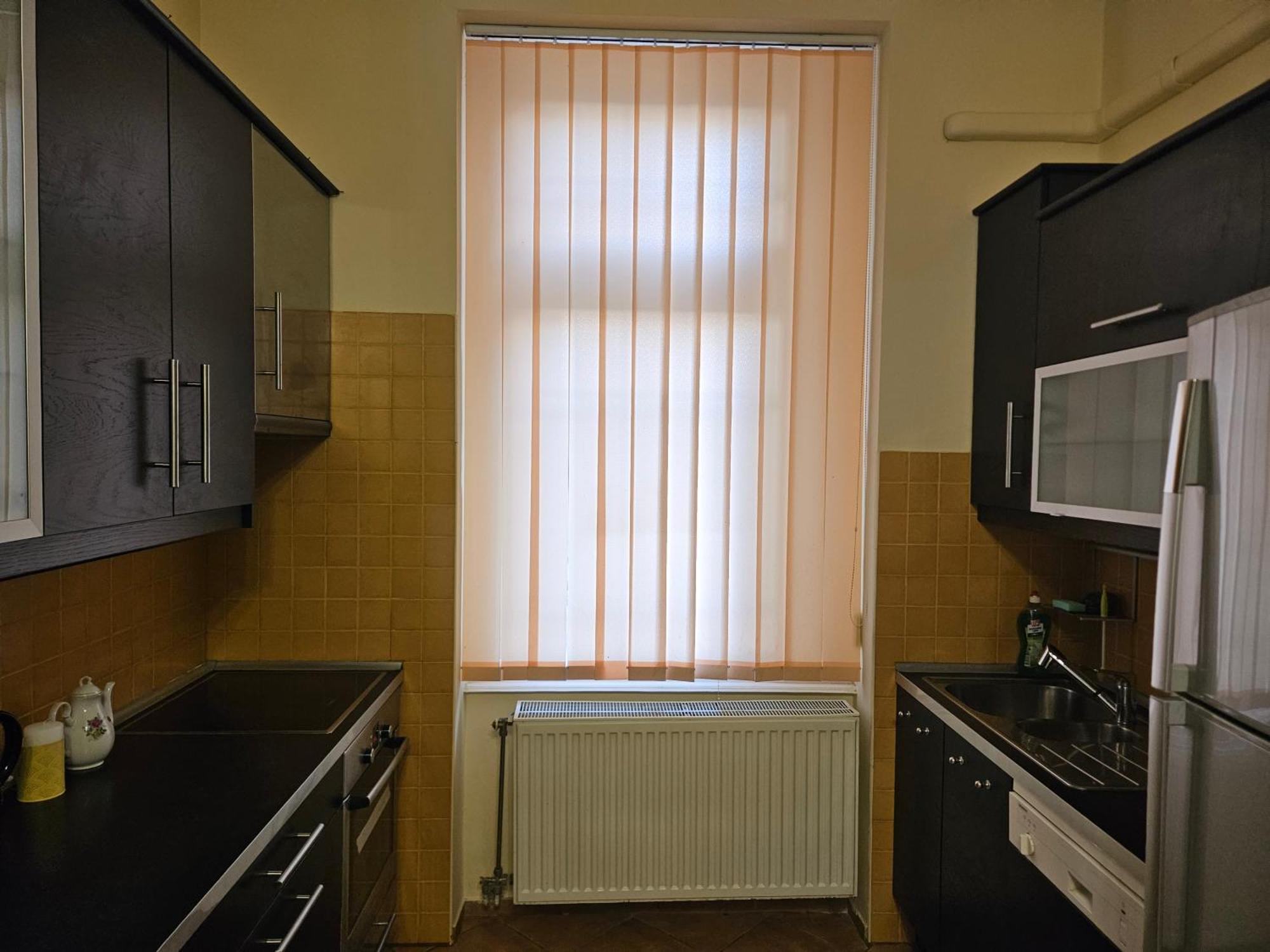 Apartamento Cozy And Near Kalvin Square Budapest