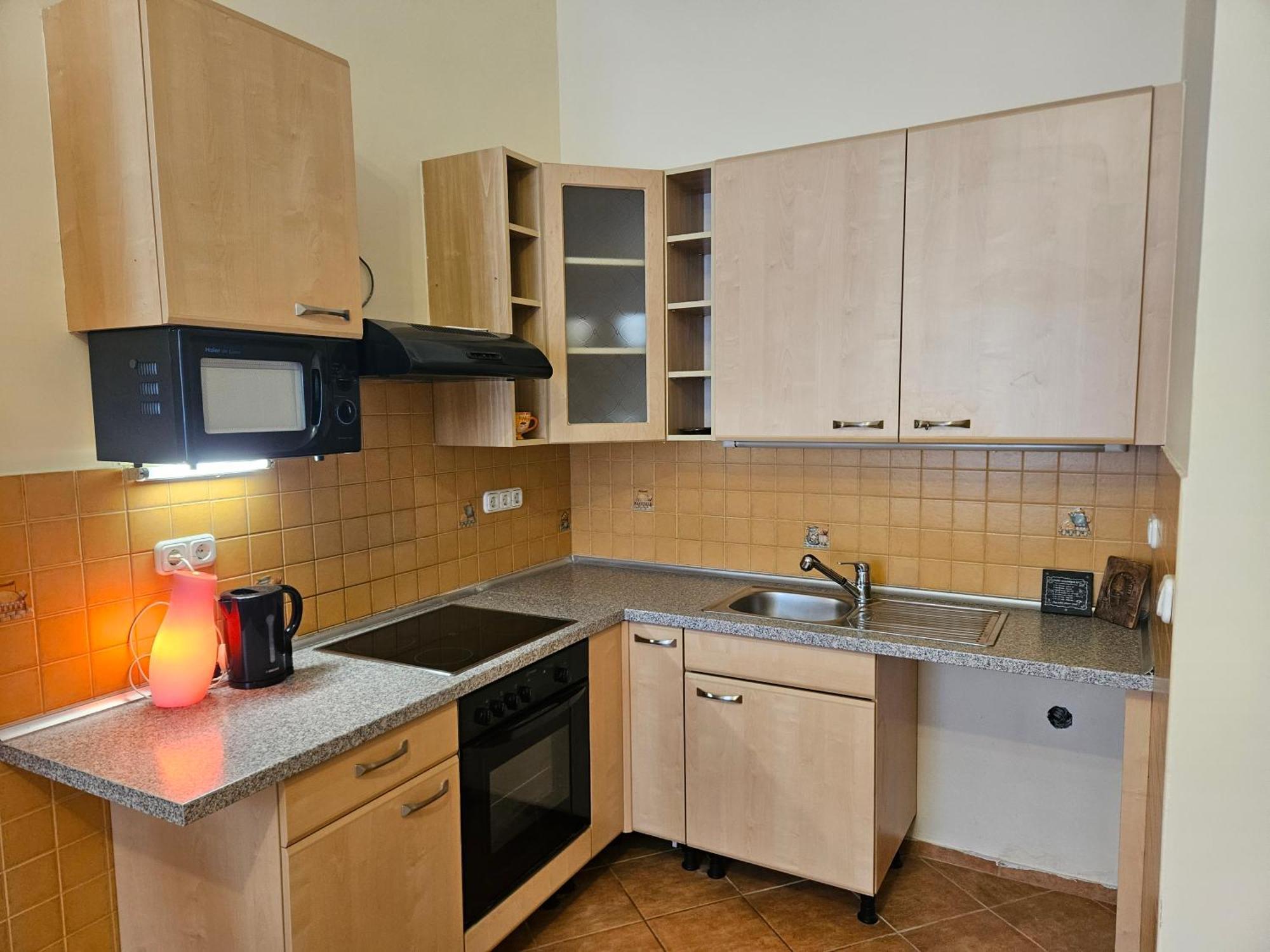 Apartamento Cozy And Near Kalvin Square Budapest