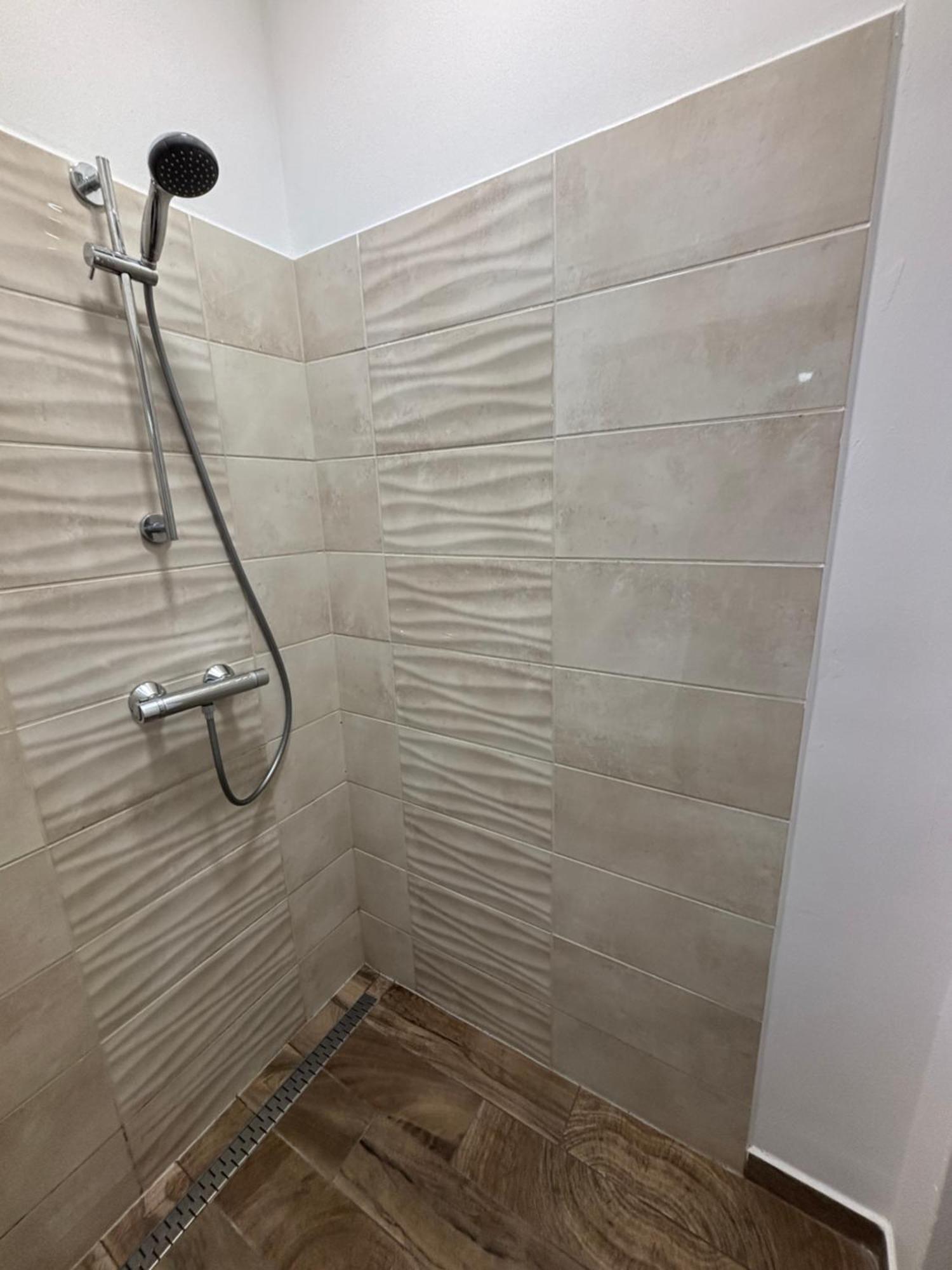 Benjamin Apartman