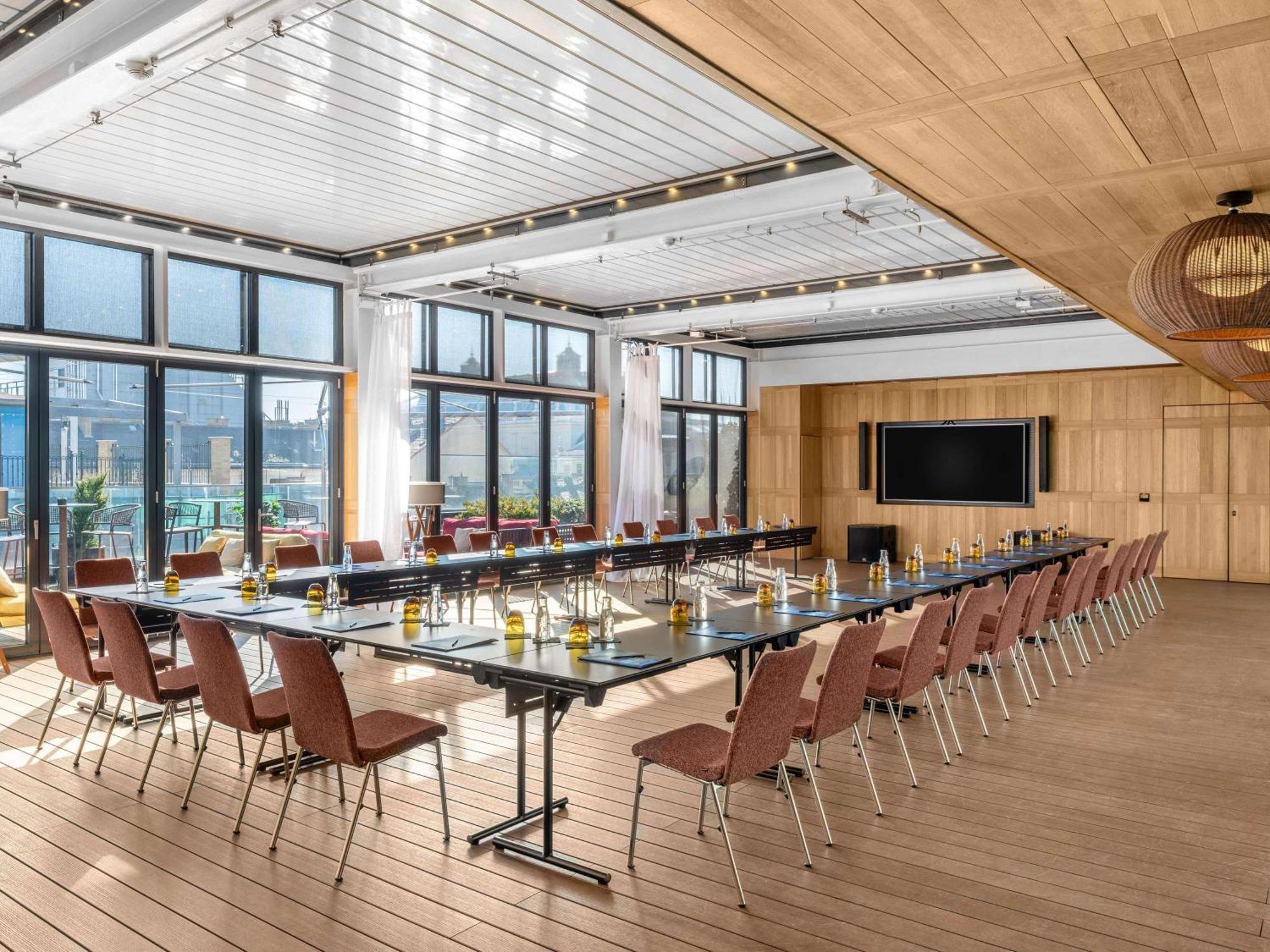 Pullman Hotel