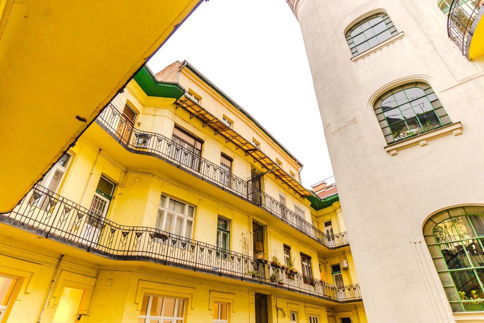 Appartamento 2 Bedrooms And Living Your Modern In Budapest