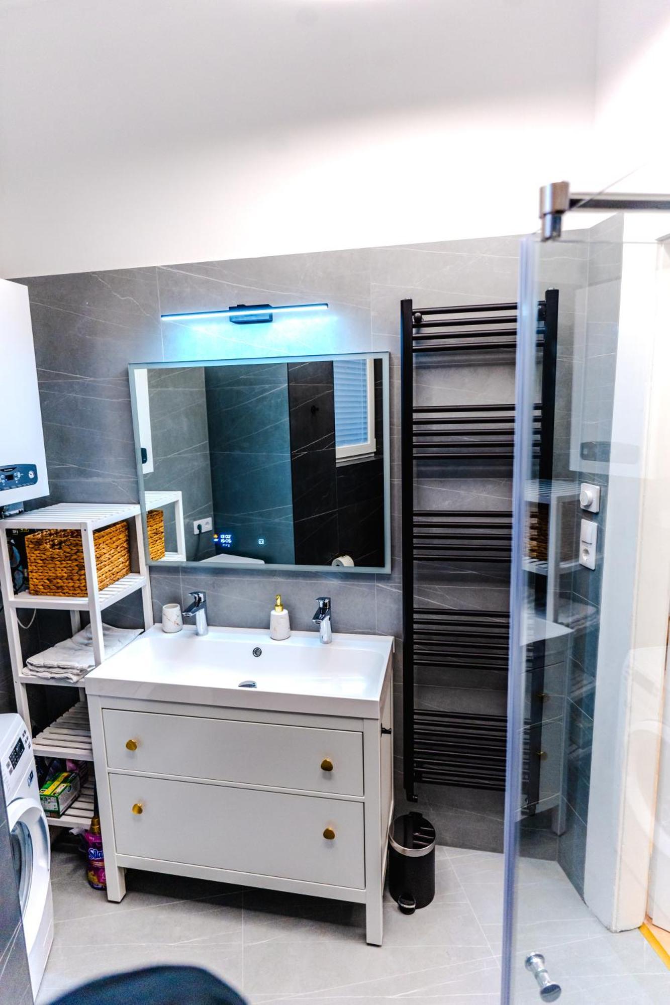 Appartamento 2 Bedrooms And Living Your Modern In