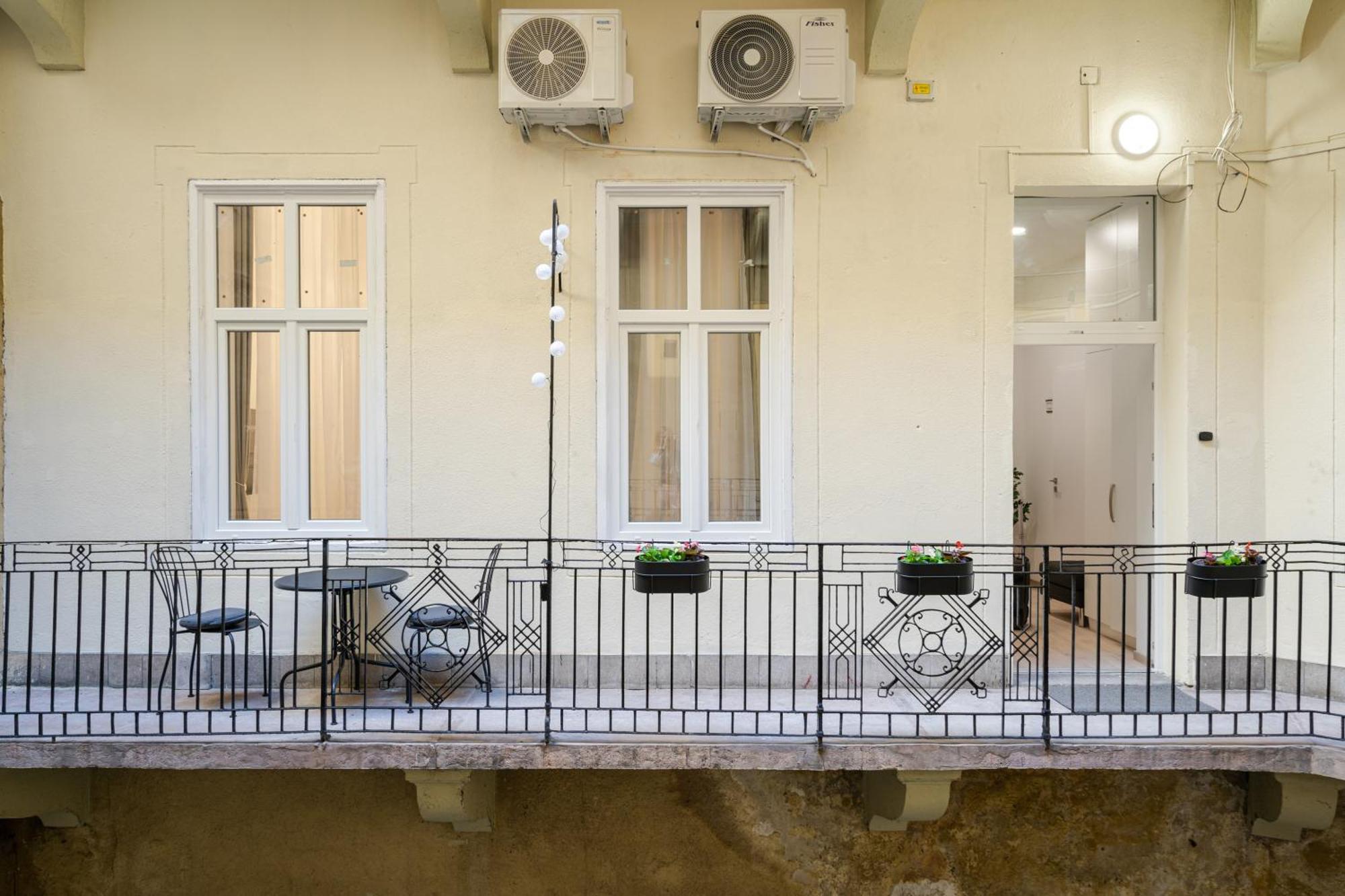Appartement D20 - Gozsdu Garden - Location By Bqa