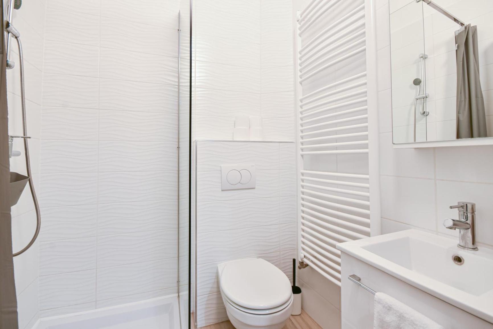 Serenity By Nw * Budapest