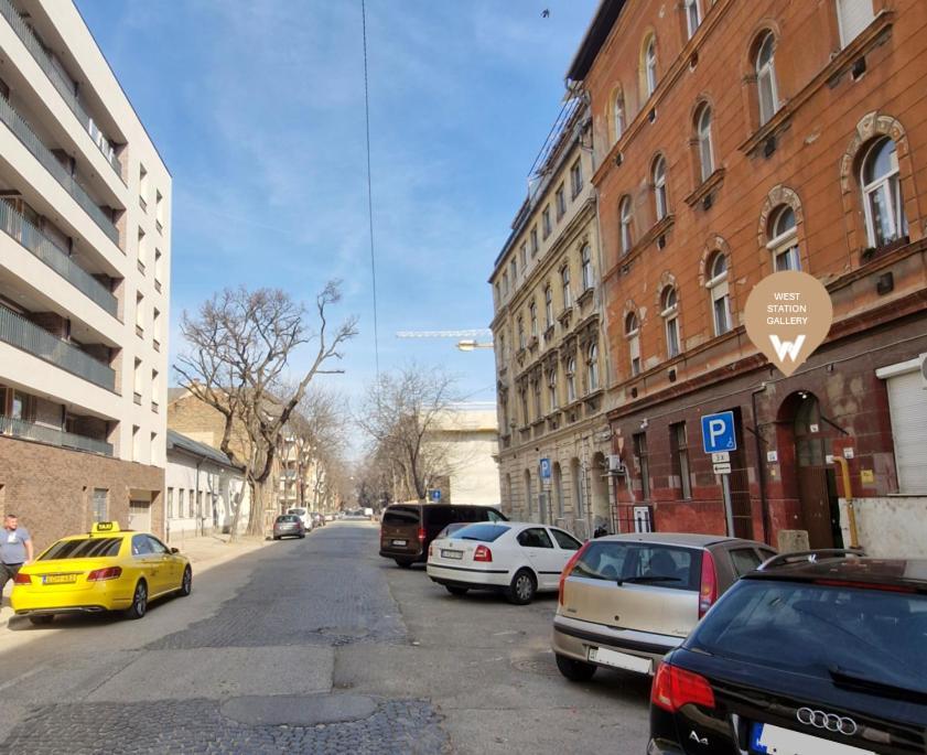 West Station Gallery - Free Parking, Cozy Home, Perfect For Families Budapest