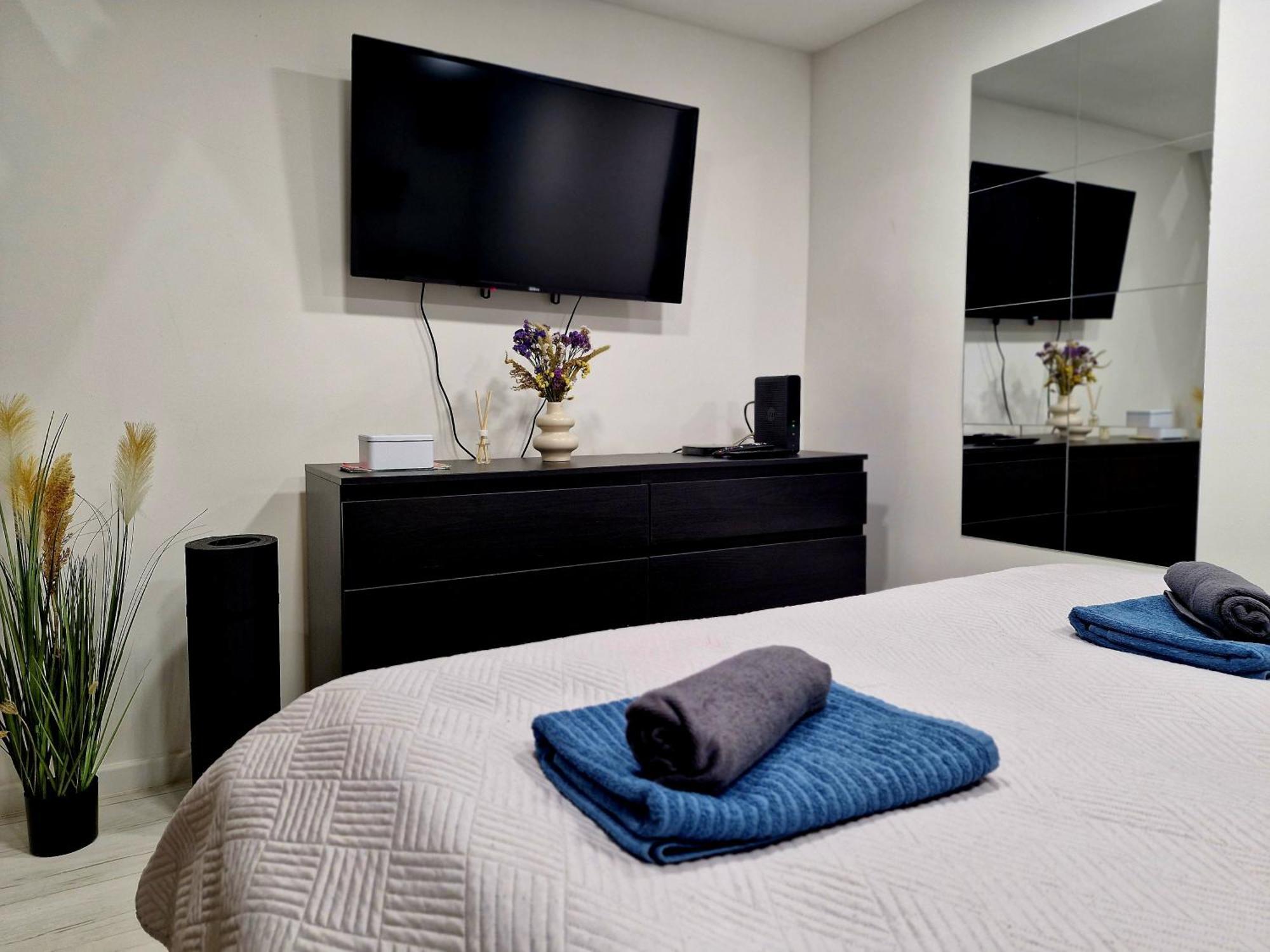 Apartamento West Station Gallery - Free Parking, Cozy Home, Perfect For Families