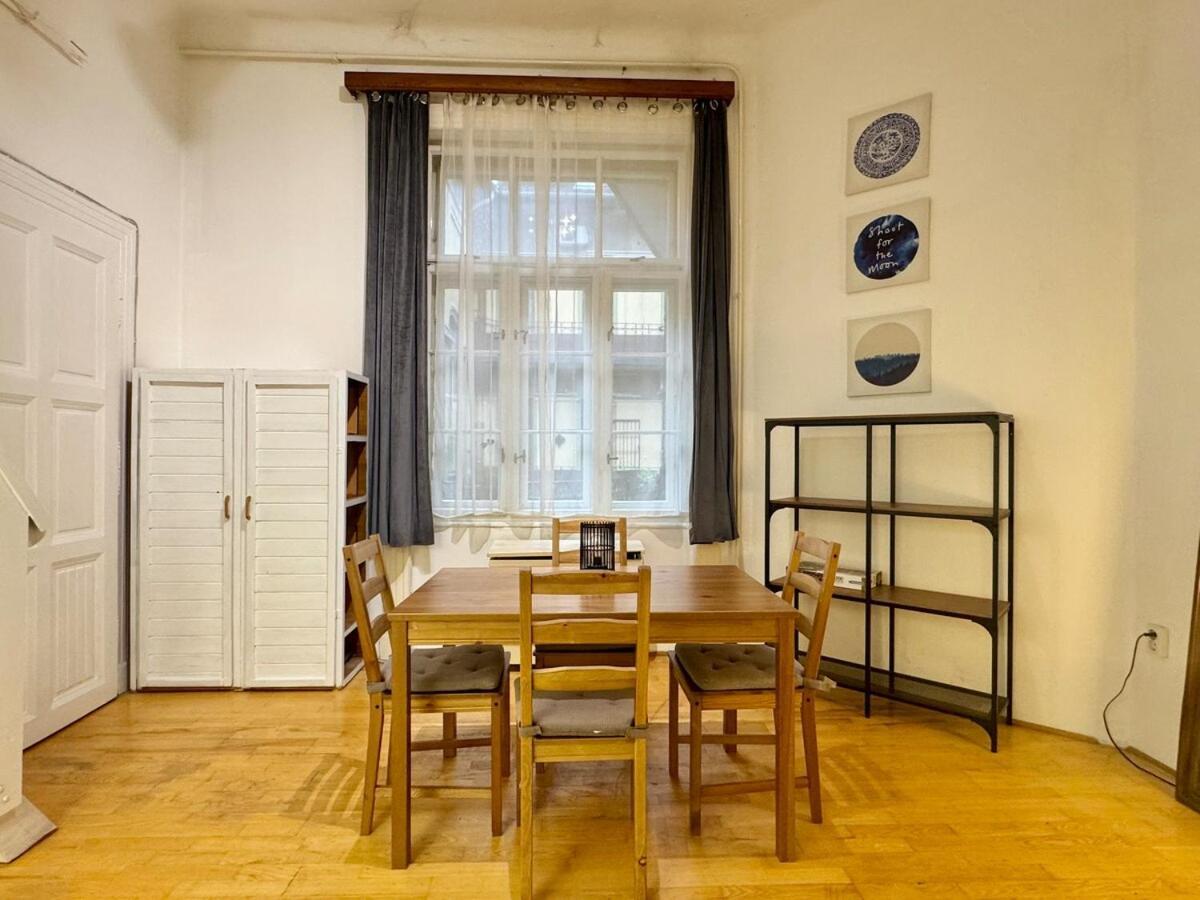 K16 Spacious 2br