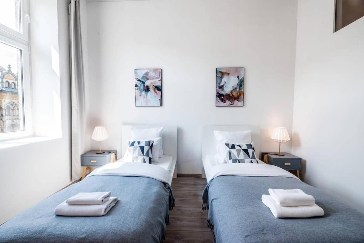 Extra Brand New Large With Air Con Casa vacanze Budapest
