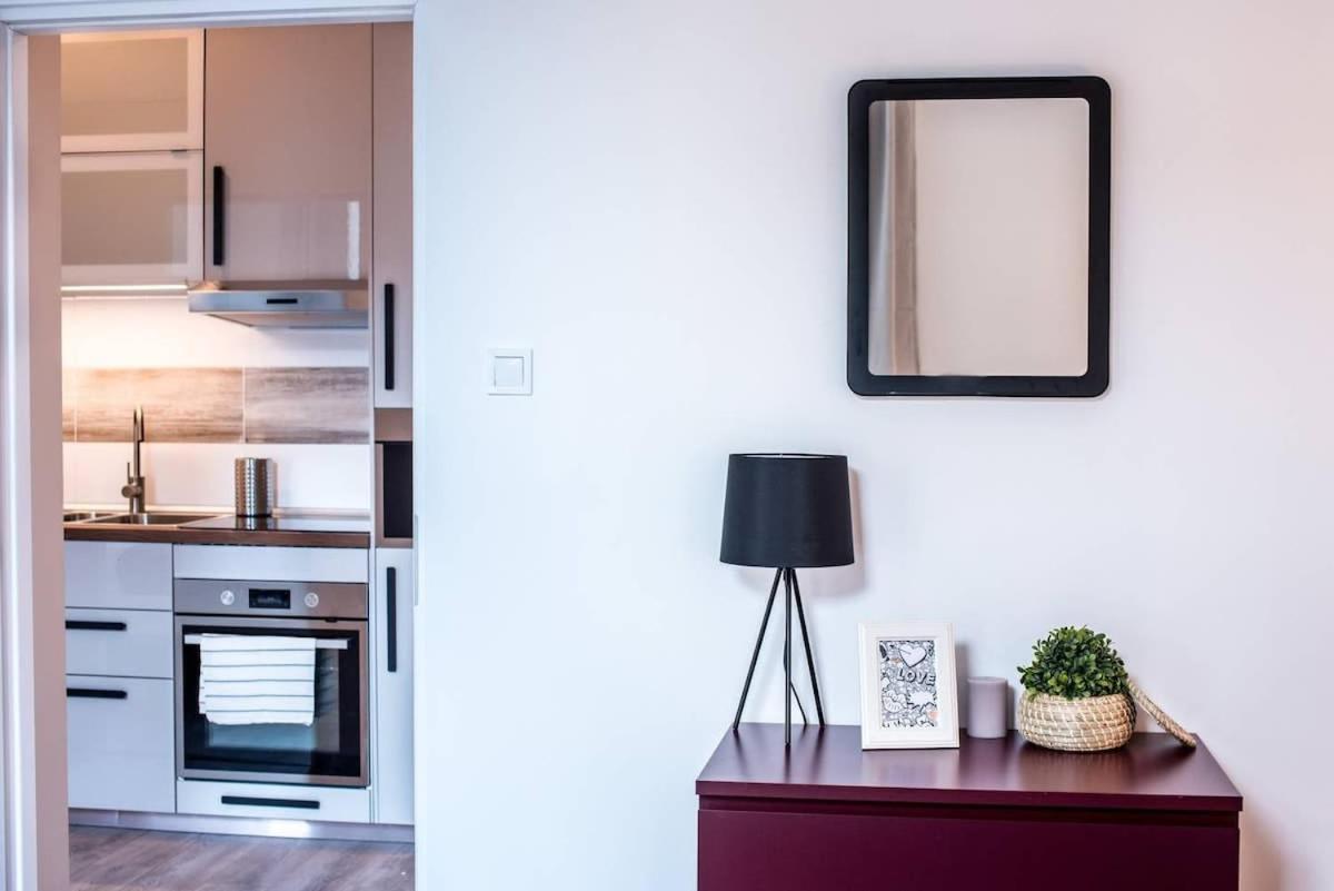 Extra Brand New Large With Air Con * Budapest