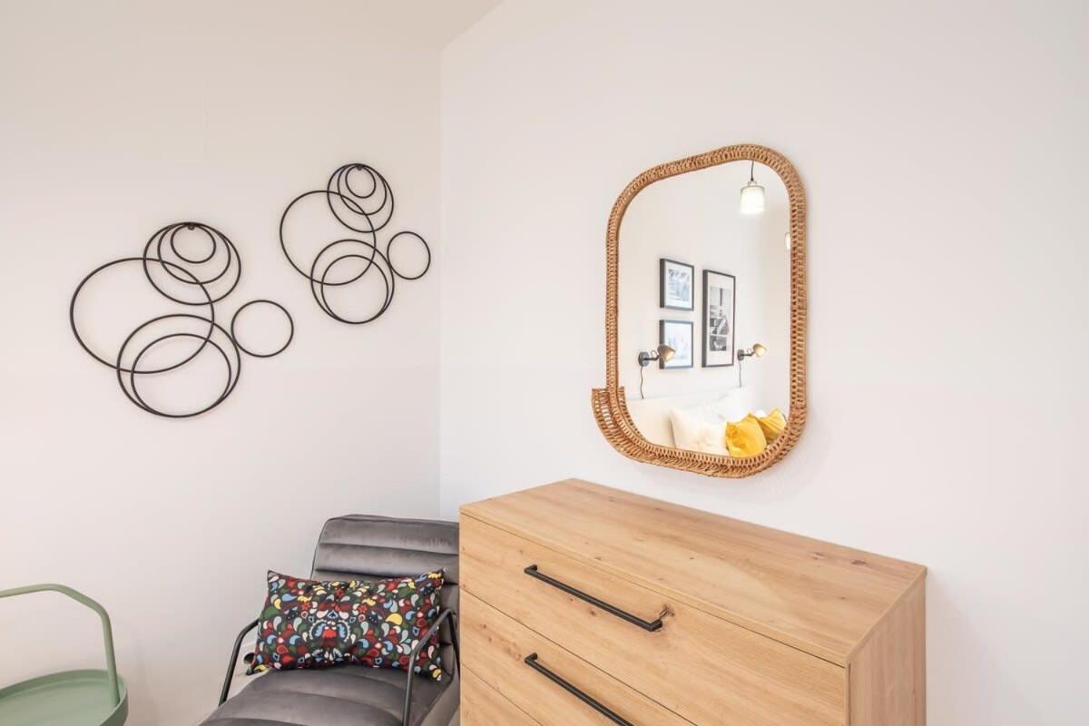 Brand New With Garage Apartamento
