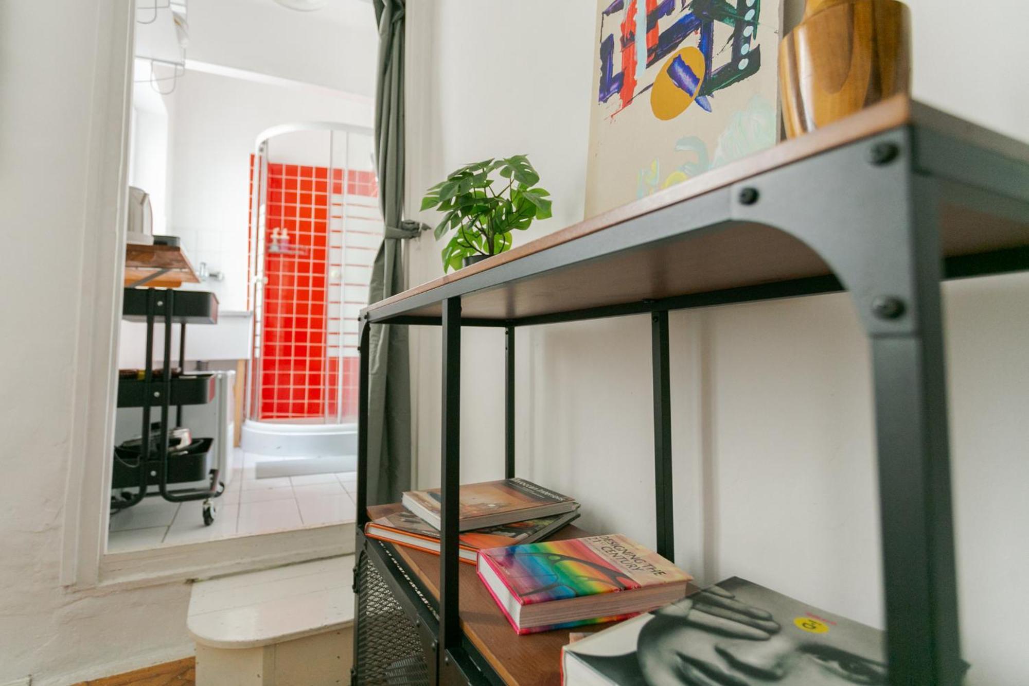 Apartament Cozy & Quiet In Downtown