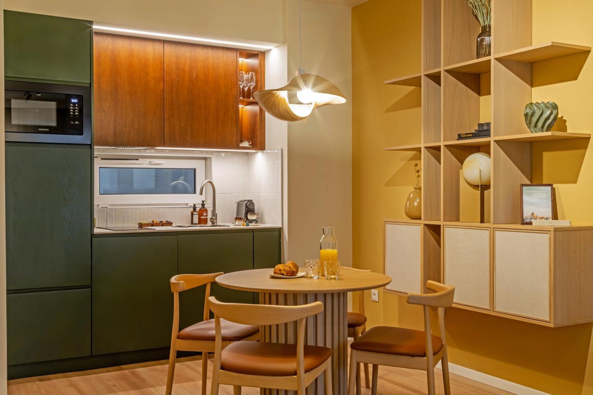 Marone Aparthotel 4*