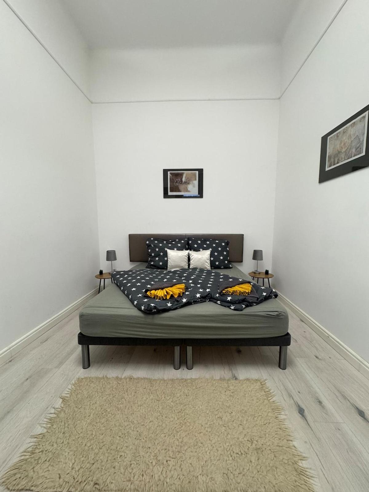 Chic Soho Retreat - Downtown *