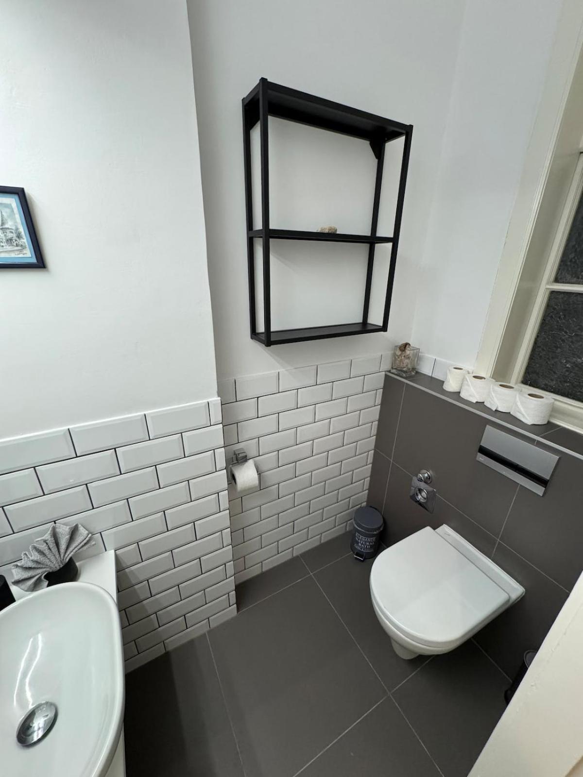 Chic Soho Retreat - Downtown Apartman *