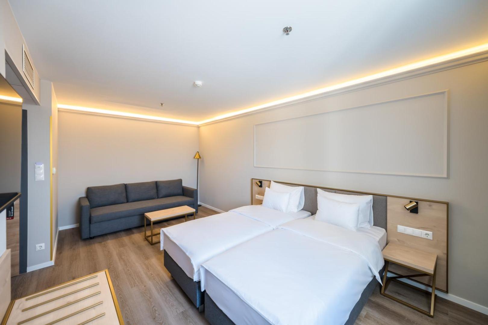 Expo Tower By Mellow Mood Hotel 4*