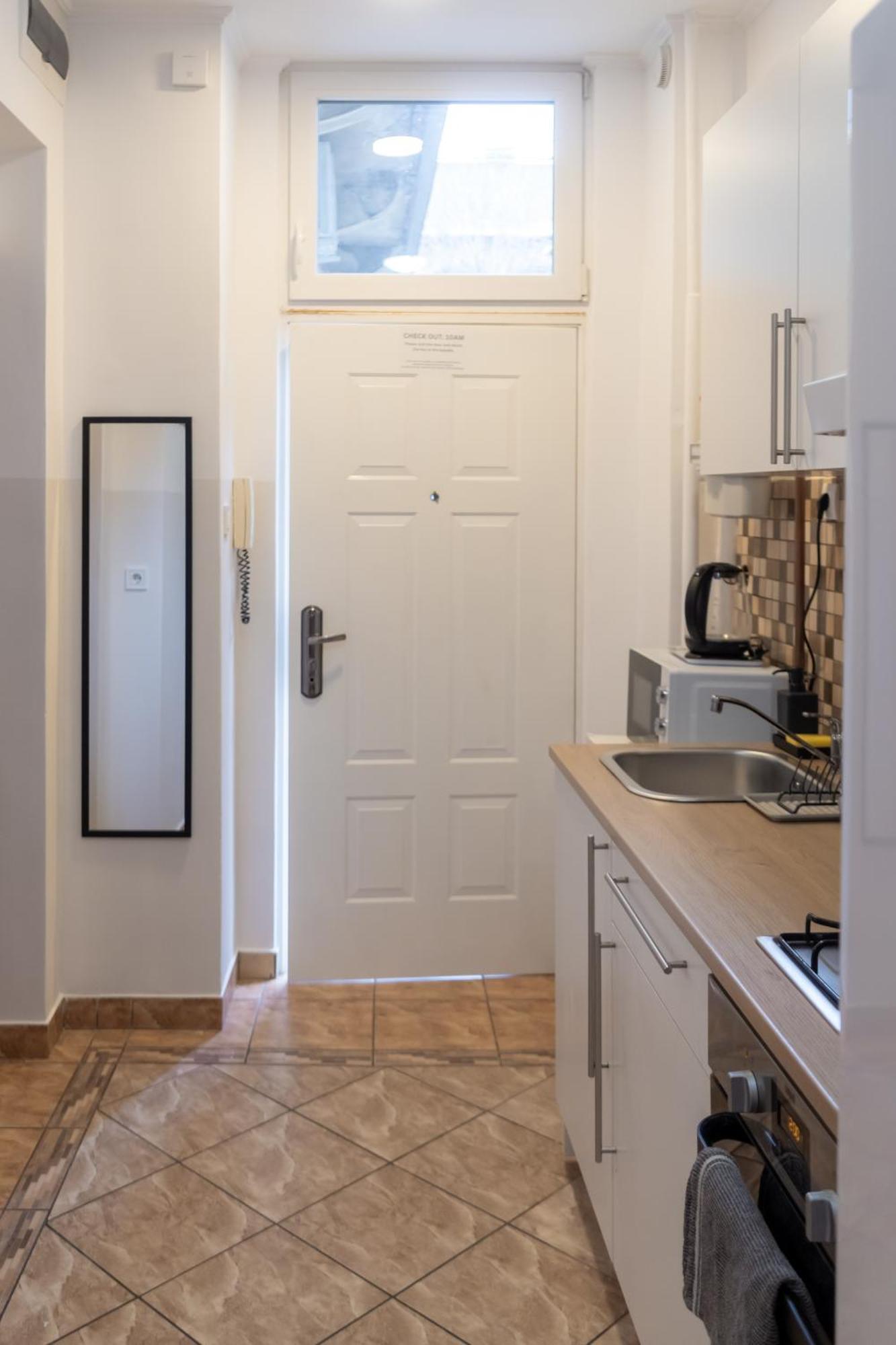 Apartamento Cozy In Akacfa Street Budapest