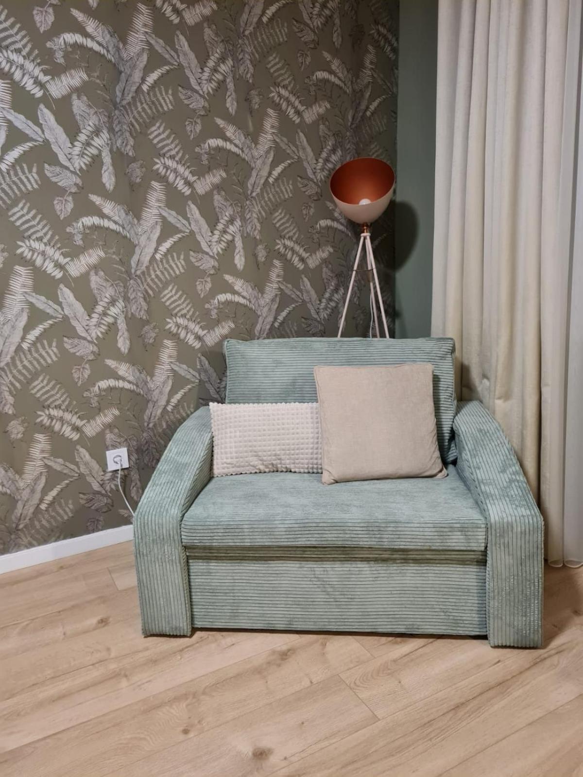 Sunny New Luxurious At The Jewish District Apartment
