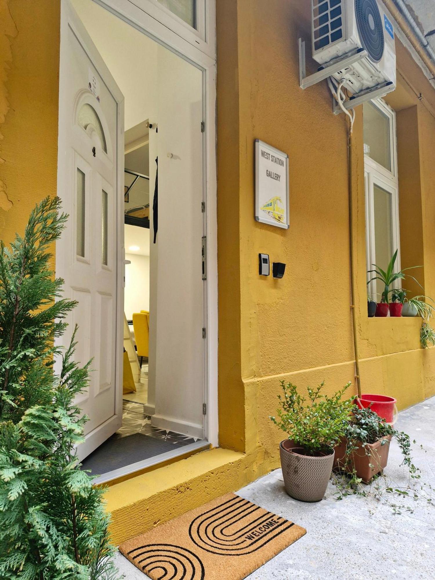 Apartamento West Station Gallery - Free Parking, Cozy Home, Perfect For Families *
