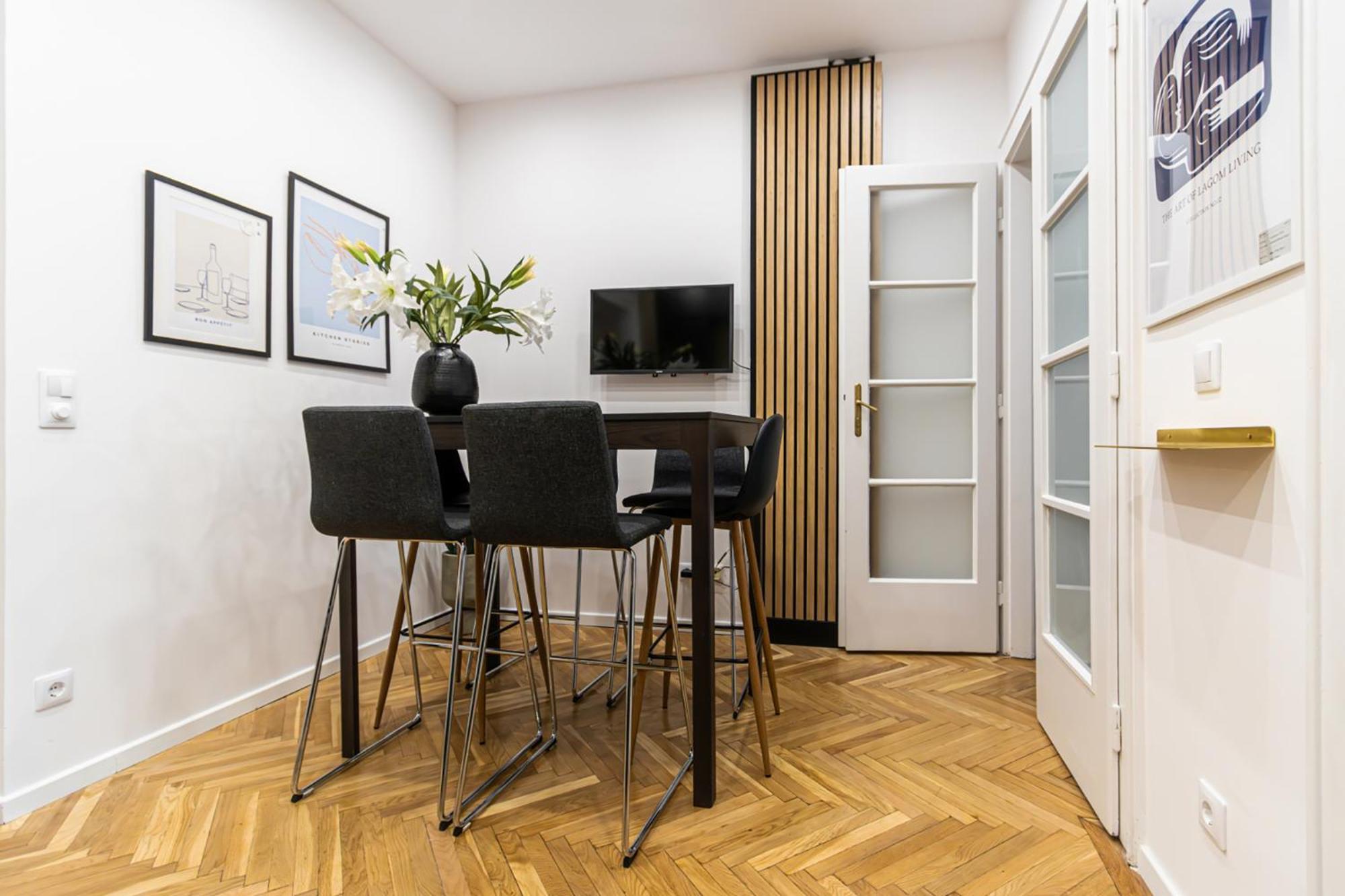 Apartamento 80 Sqm, 3 Bedrooms, 2 Bathrooms, New Budapest
