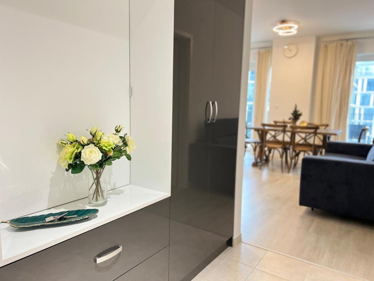 Danube 3 Beds With Big Balcony Parking 10euro A Day * Budapeszt