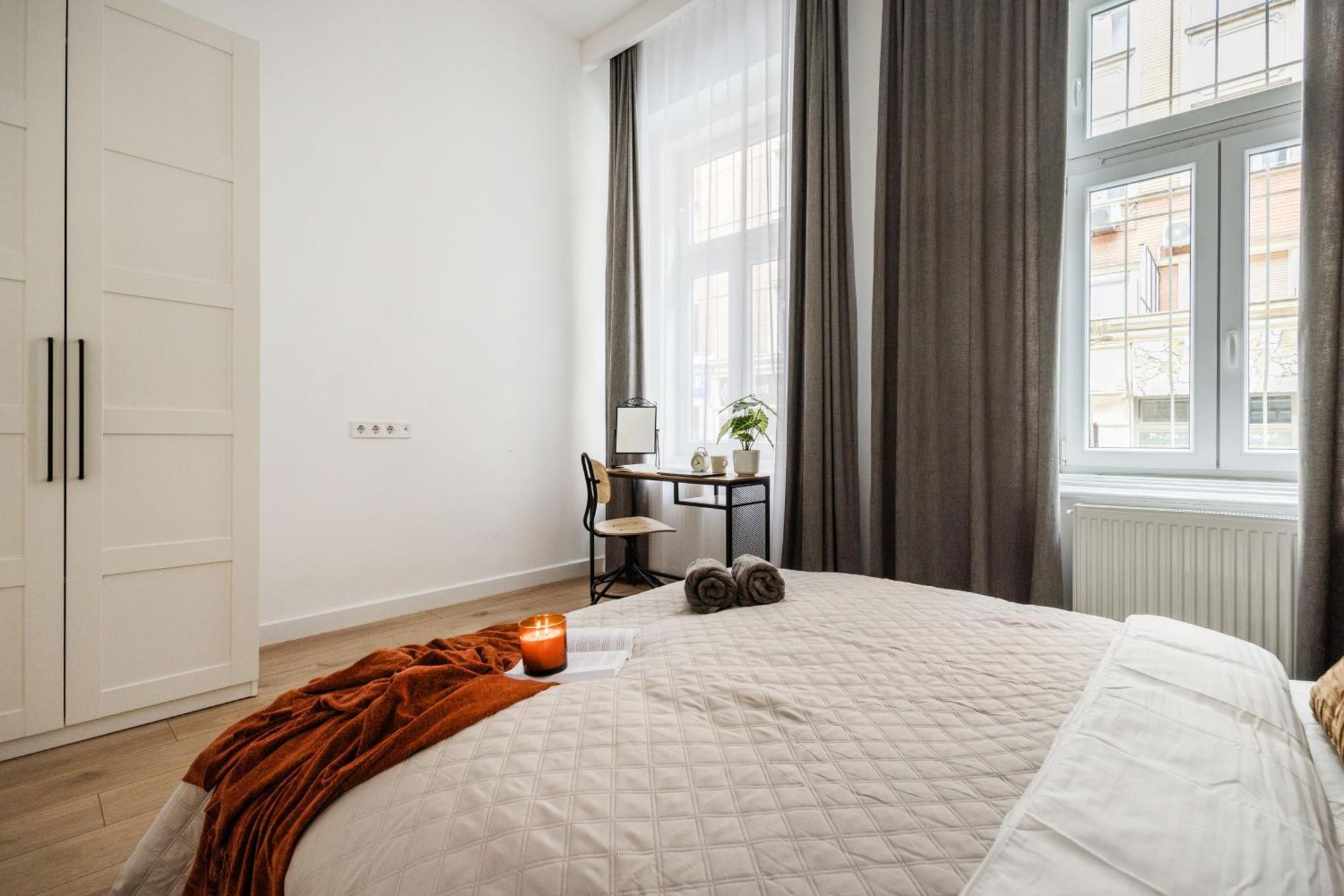 Appartamento Chic Urban Retreat- Near Opera & Basilica Budapest