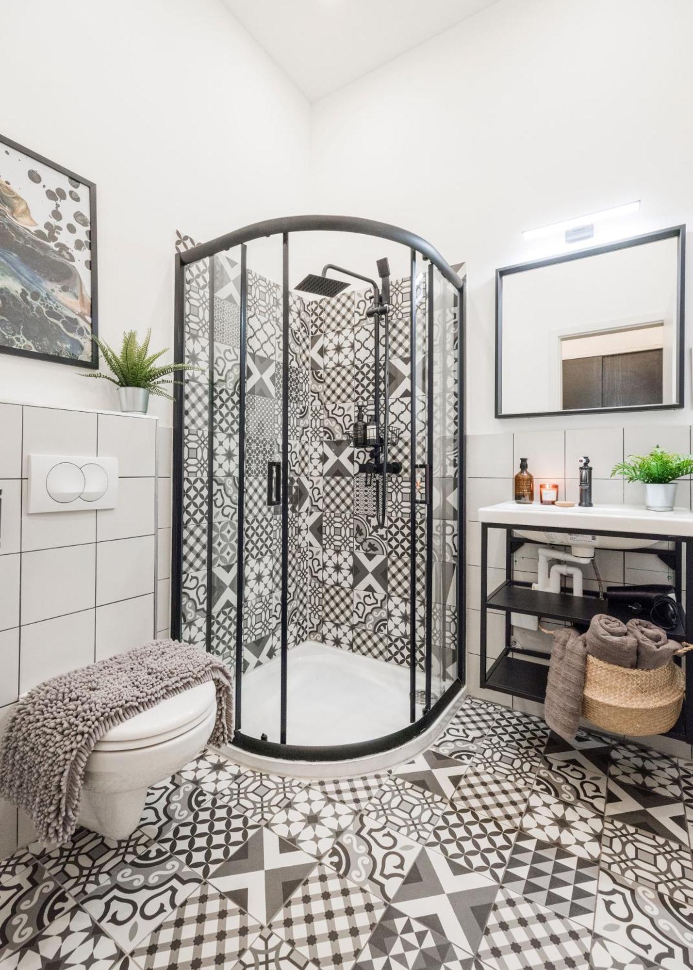 Chic Urban Retreat- Near Opera & Basilica
