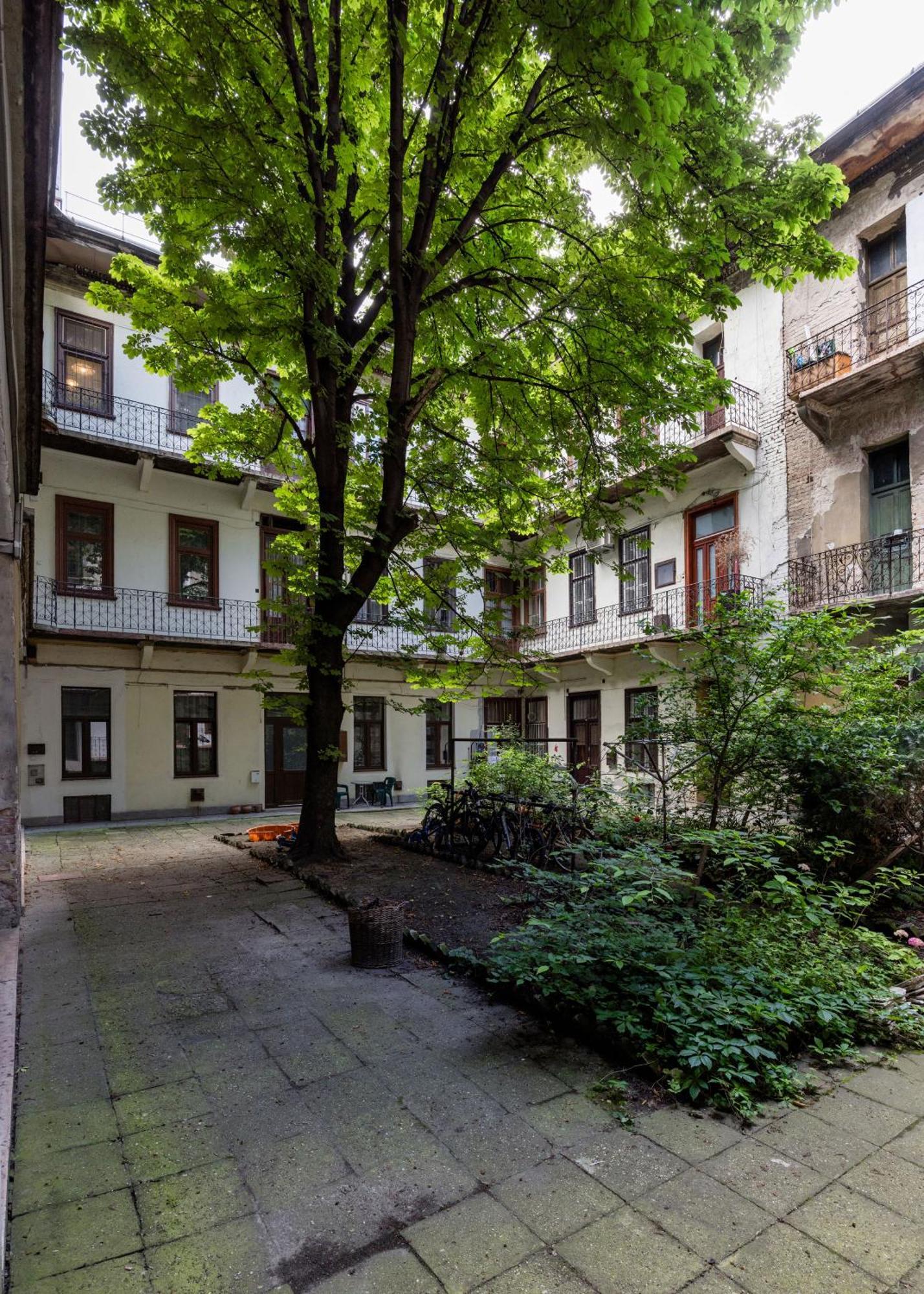 Appartamento Chic Urban Retreat- Near Opera & Basilica *