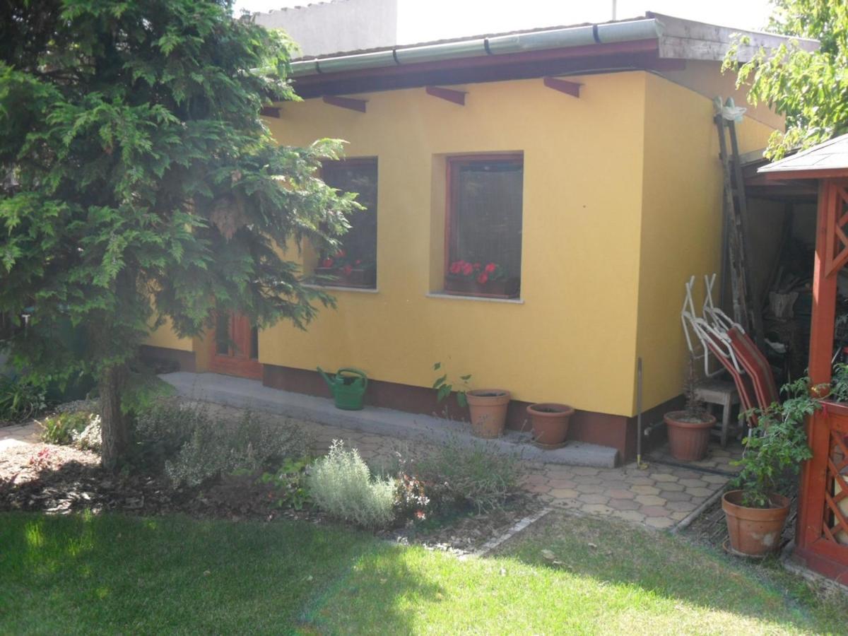 Ujkishaz - Apartamento Budapest