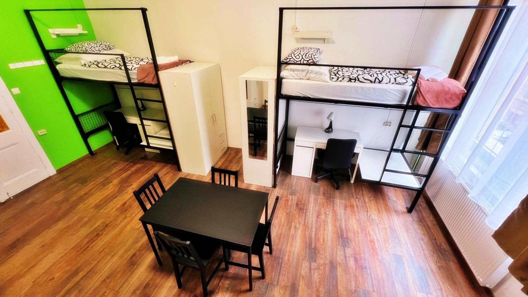 Hostel Bebudgetrooms *
