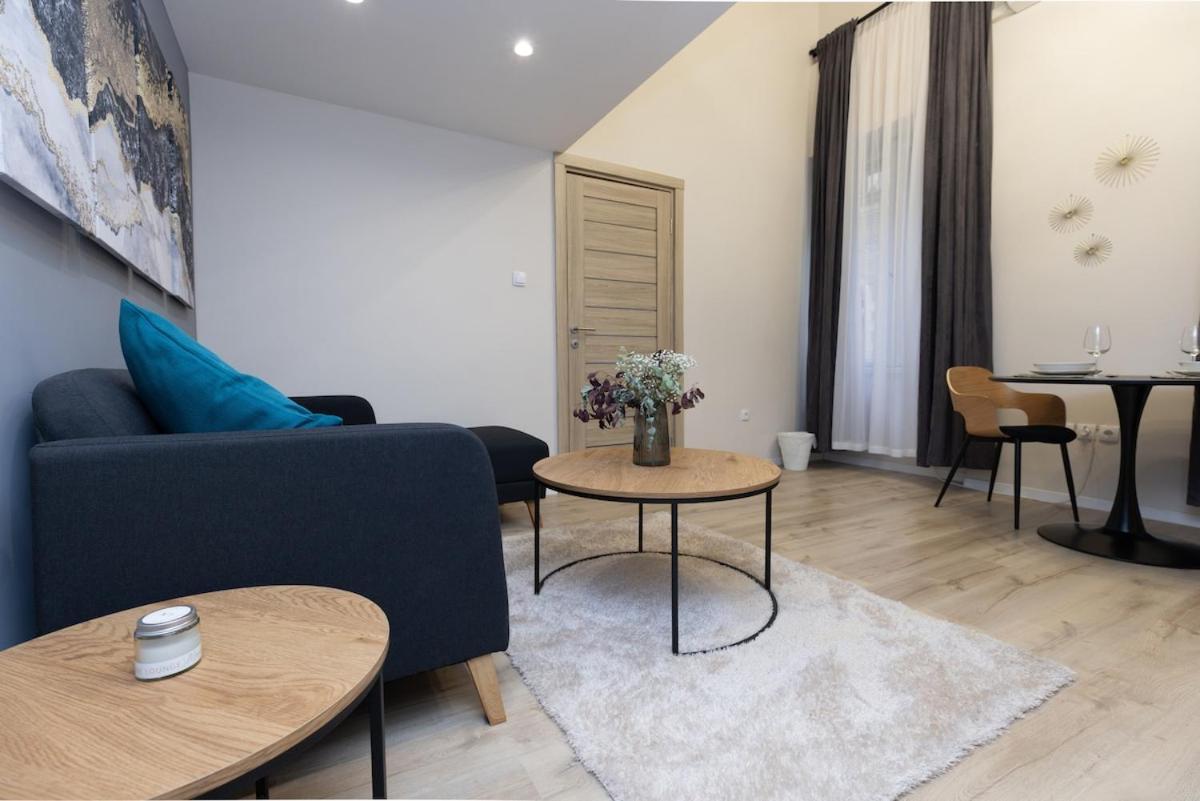 Center 2 Bedroom Apartment! Apartamento