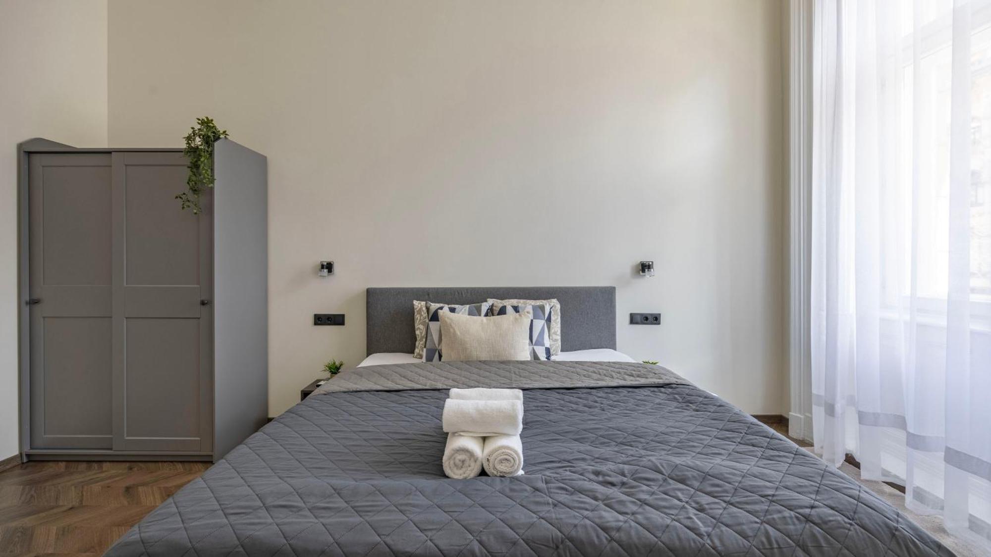 Apartament Exclusive & Grand Astoria In The Heart Of Budapeszt