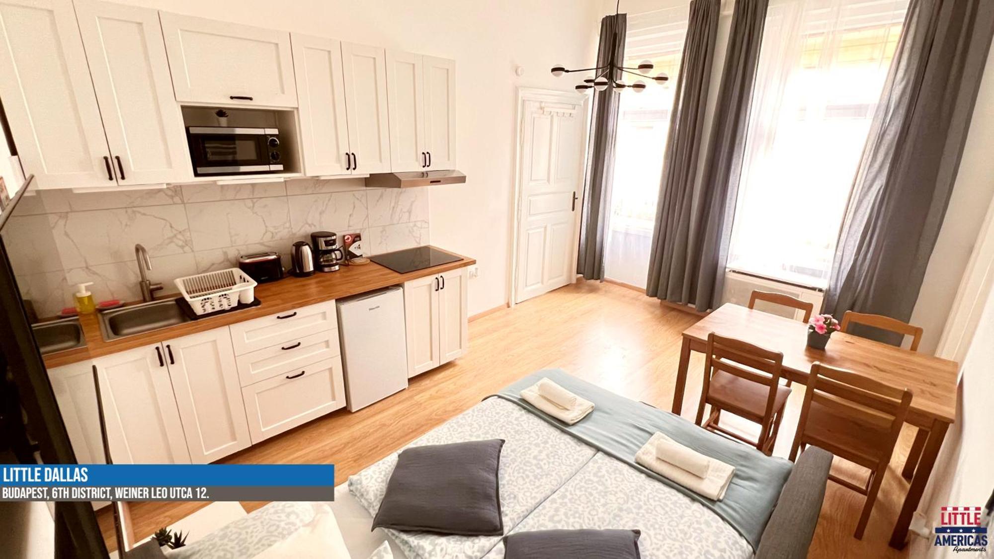 Little Americas Westend Appartamento Budapest