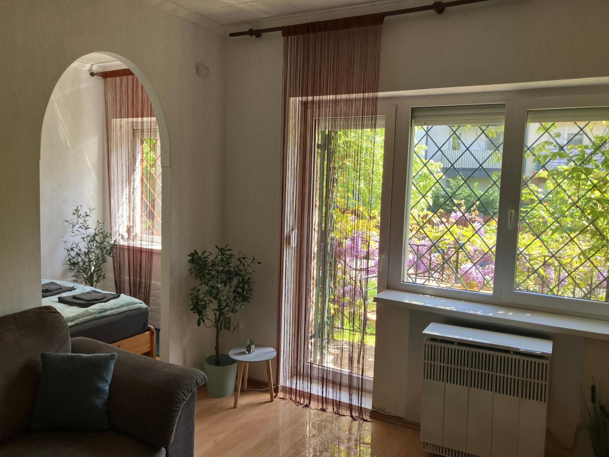 Csendes Zoeldoevezeti Apartmán