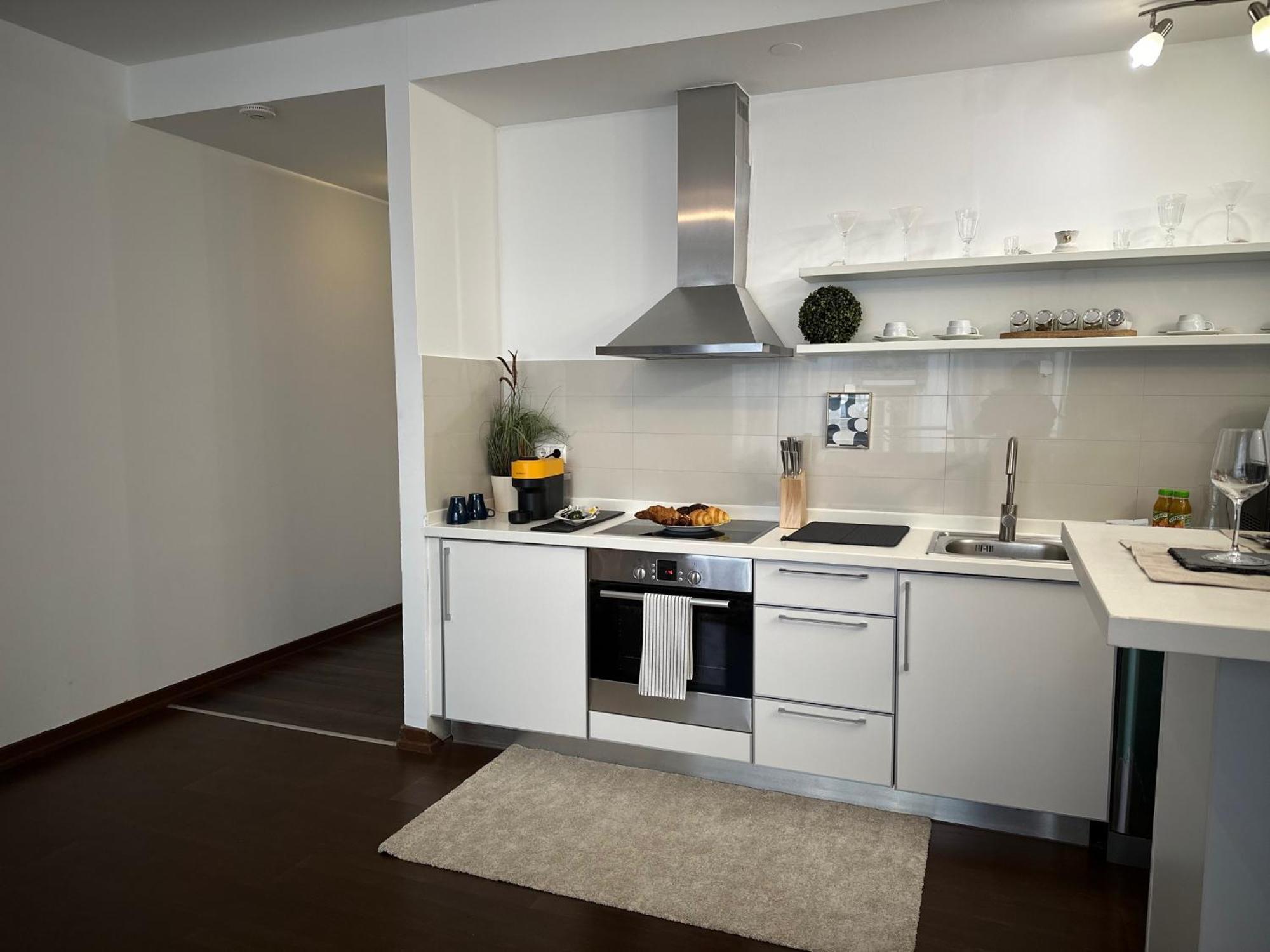Wellness By The Opera Apartment *