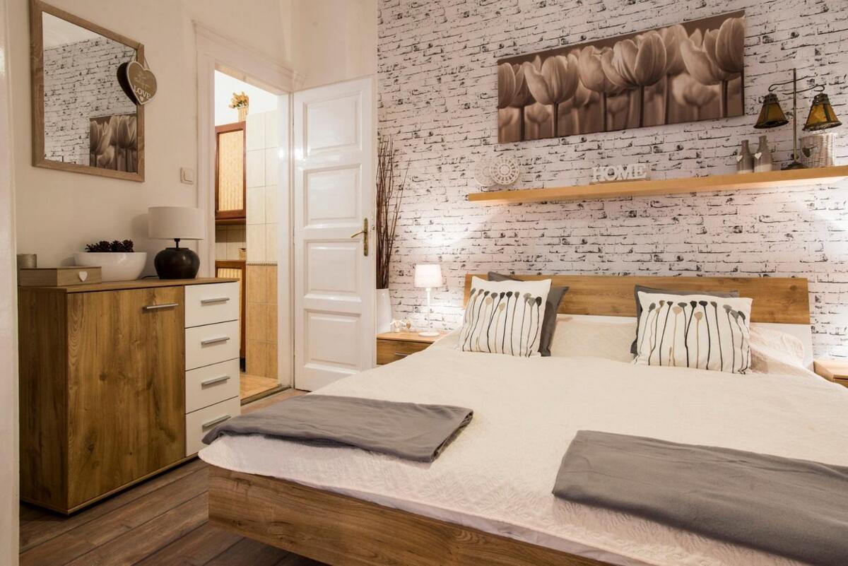 Vintage Style Flat In The Heart Of Buda Apartamento *