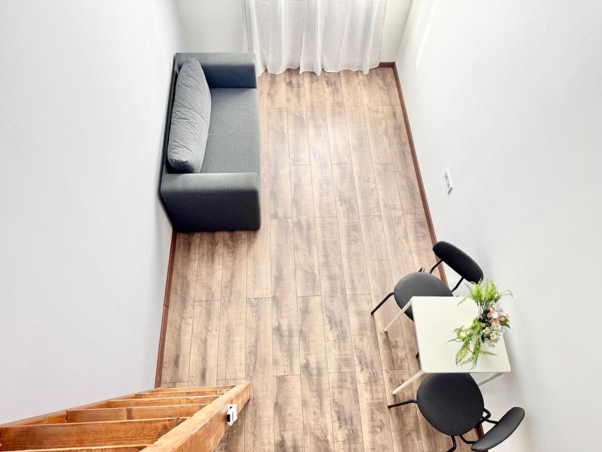 K87 Renovated 6br * Budapest