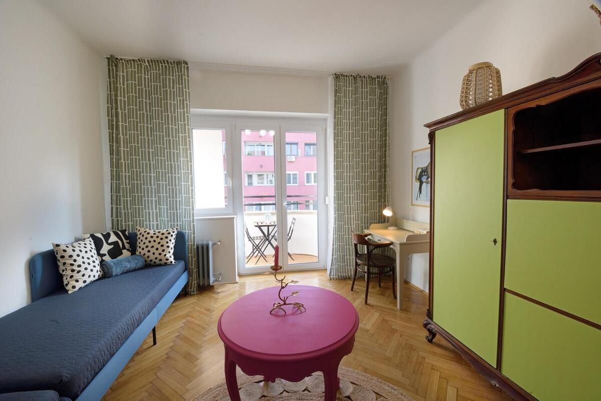Orangehomes Pannonia Vintage 3 Bedroom *