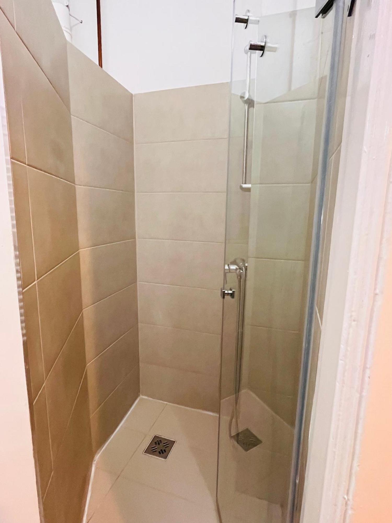 Modern 3br In Centre, 3 Min From Oktogon *