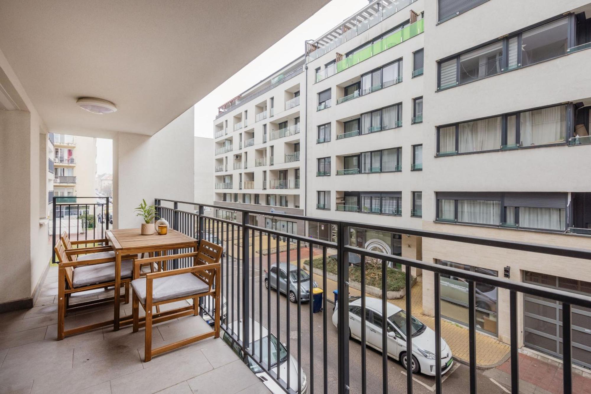 Stylish Living With Private Terrace Appartamento *