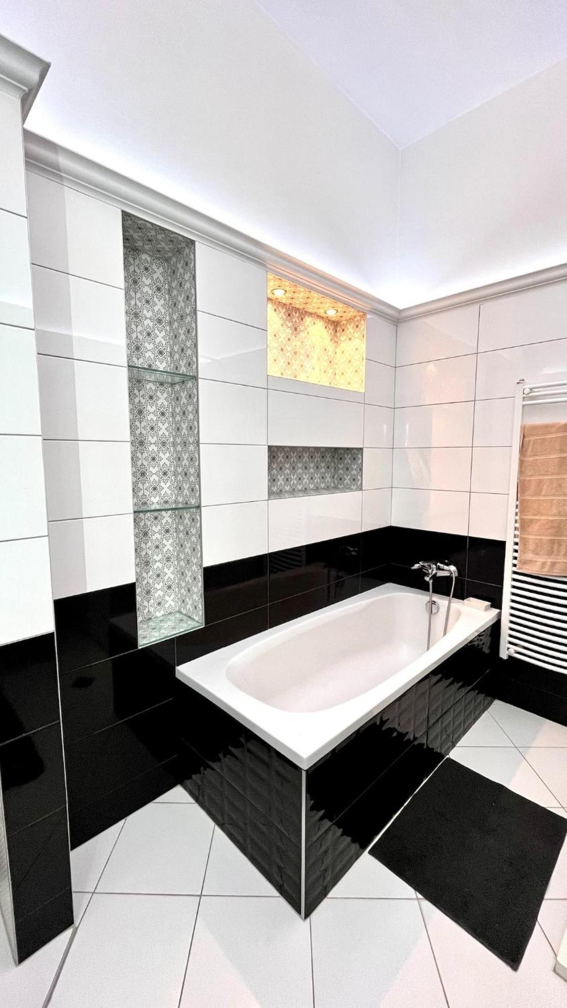 Luxury Flat Near To Parliament Apartment *